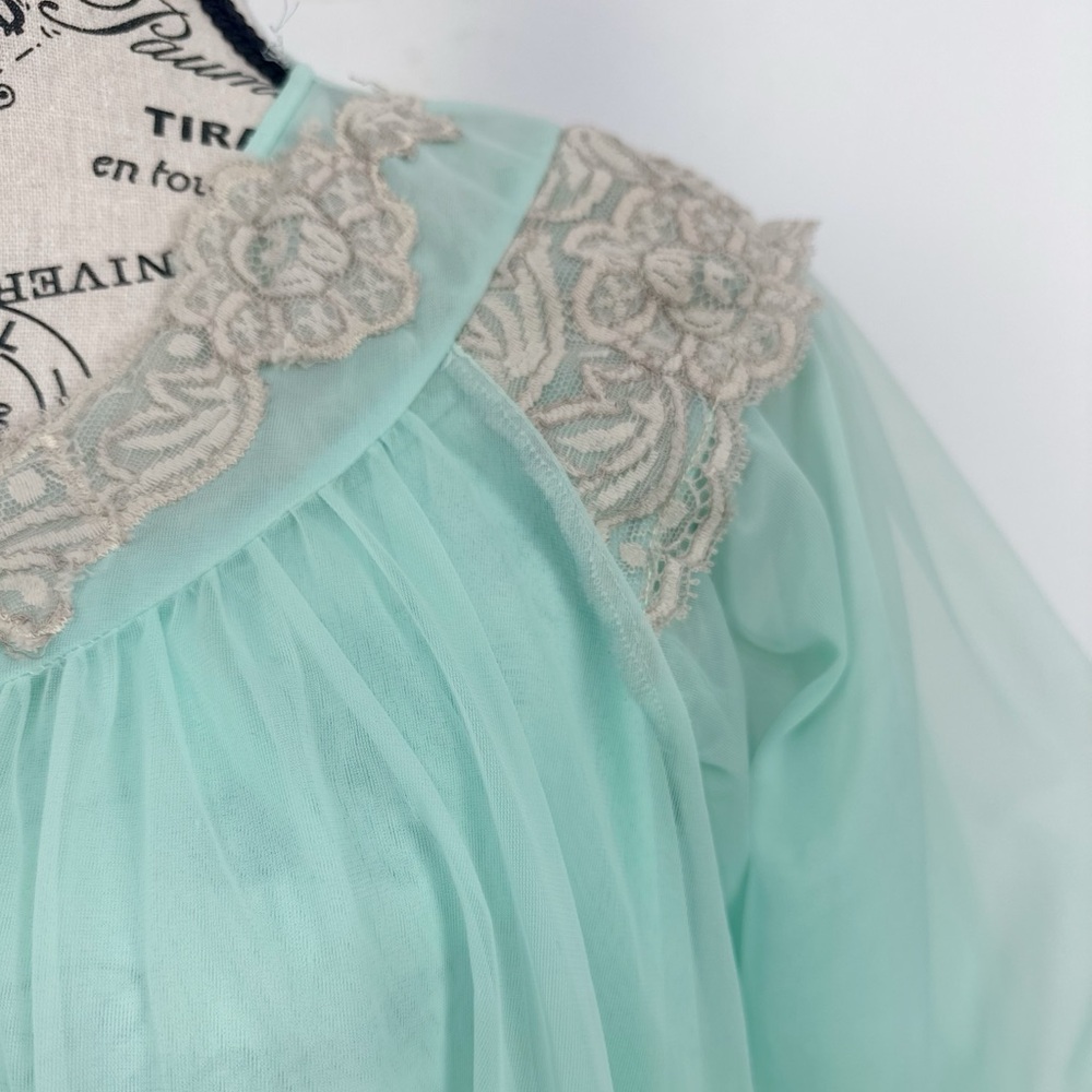 Vintage 1960’s Babydoll and Robe Peignoir Set - Picture 12 of 14